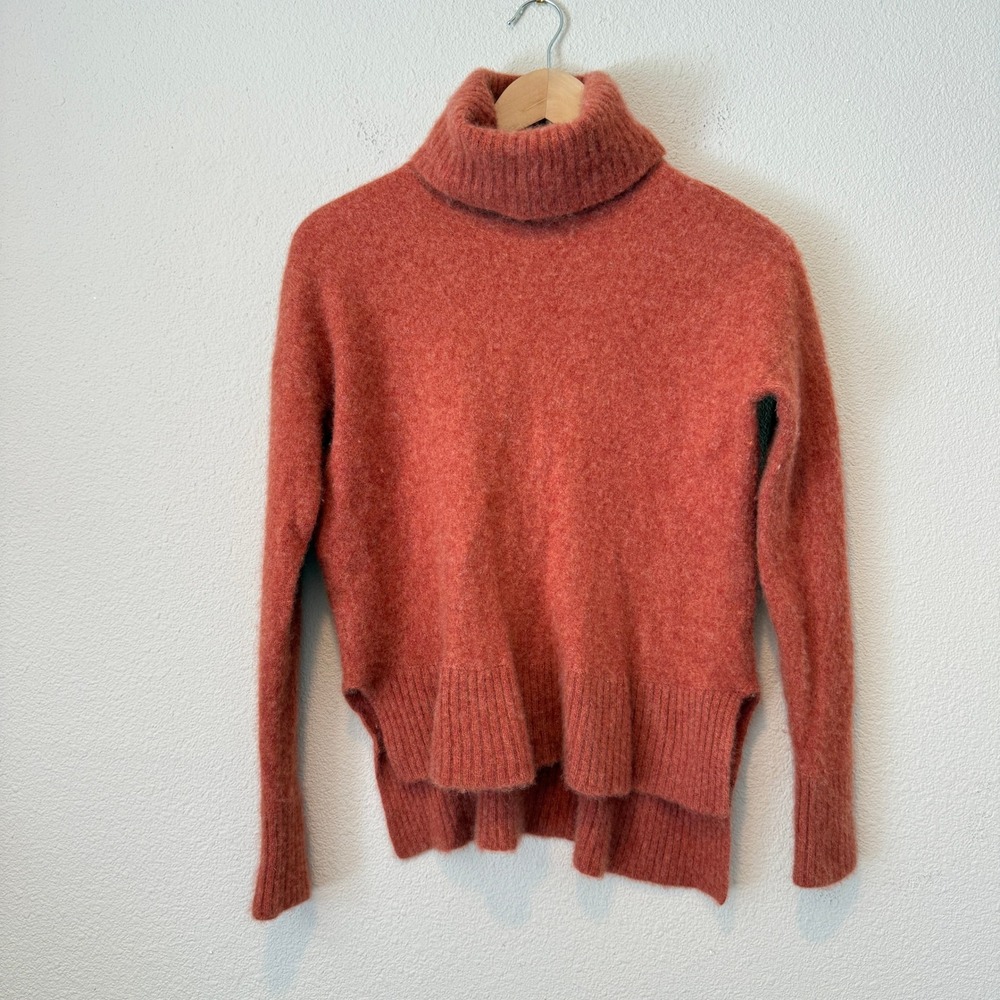 Saks Fifth Avenue 100% Cashmere Turtleneck Sweater Terracotta Orange Small